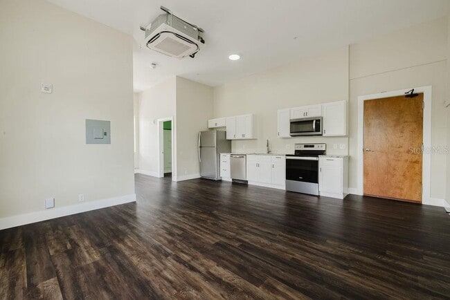 Photo - 306 W Wisconsin Ave Unit 209