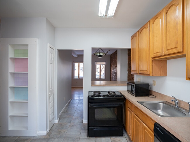 Photo - 355 Hudson Ave