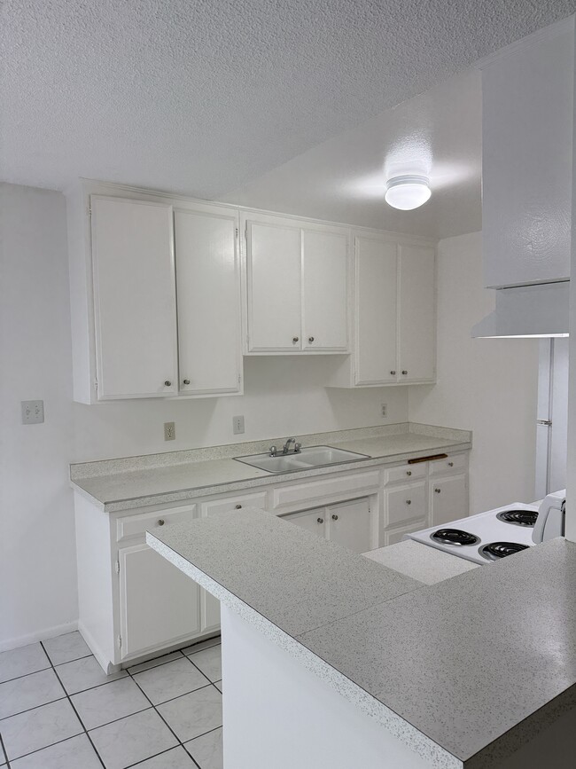 Photo - 15411 S Western Ave Unidad A