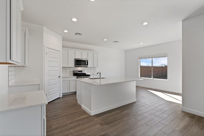 Photo - 12437 W Old Farm Dr