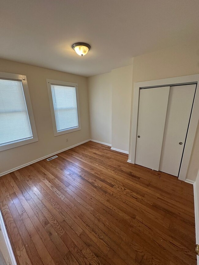 Photo - Dover St. 267-269 Unit 267 1st Fl Left