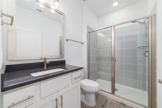 Photo - 14435 Gdn Grv Ct