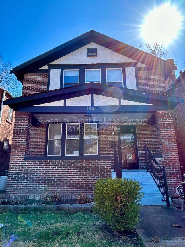 Building Photo - 5804 Pershing Ave