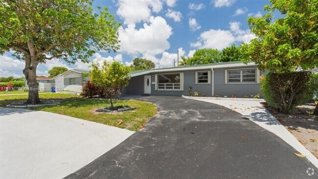 Building Photo - 7211 Shalimar St Rental