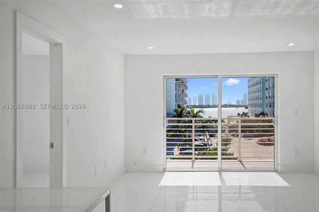 Photo - 1245 West Dr Unit 401