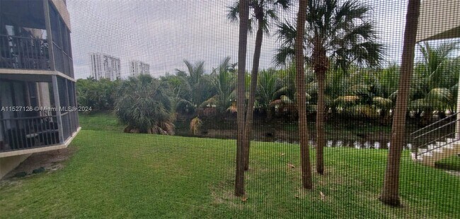 Photo - 20379 W Country Club Dr Unit 135