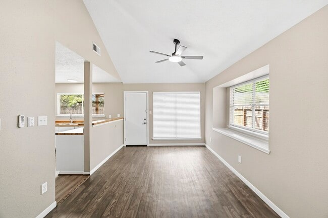 Photo - 5202 Roserock Ln