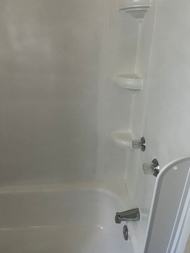 Photo - 2348 E 37th St