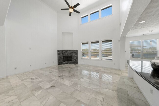 Photo - 1922 Lake Grayson Dr