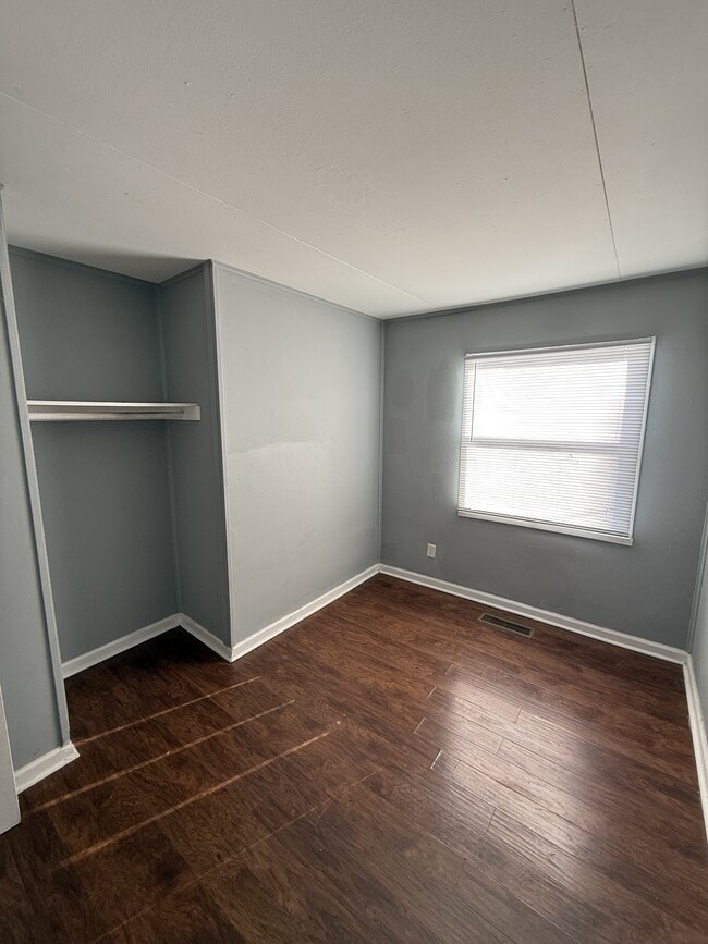 Photo - 4715 E 33rd St