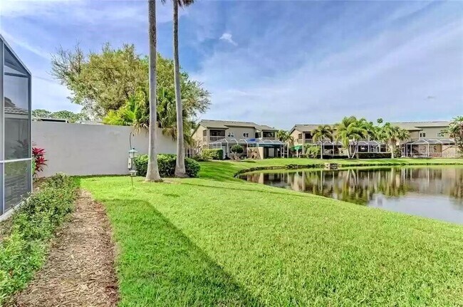 Photo - 8515 53rd Pl E