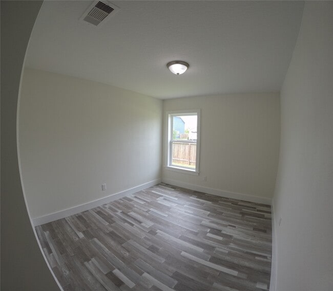 Photo - 8419 Hannah Rd