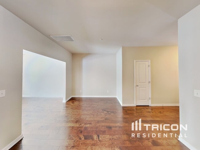 Photo - 123 Hickory Sta Ln