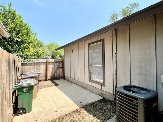 Photo - 2603 Brickford Cove