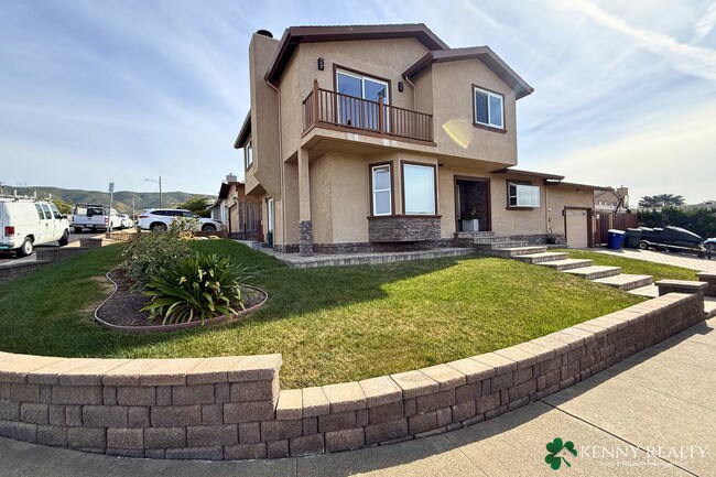 Photo - Beautifully Remodeled 4 Bed Home with Loft + Prime Location