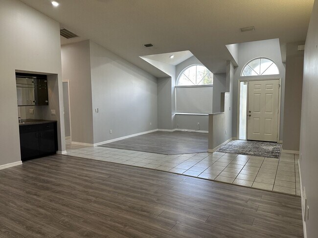 Photo - Beautiful Pine Lakes Pool home AVAILIBLE NOW!