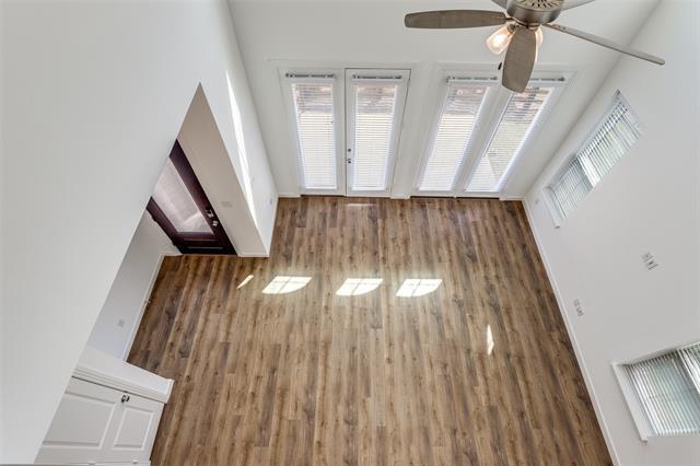 Photo - 367 Somerville Dr