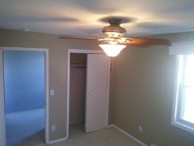 Terrible picture of a bedroom - 4130 Clover Rd Unit B