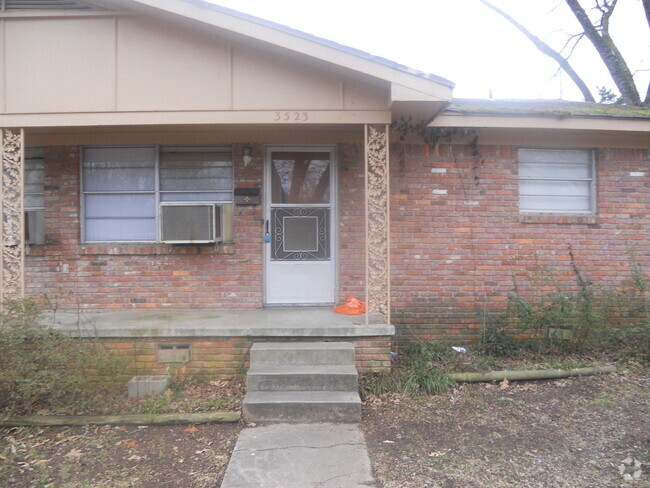 Building Photo - LR UAMS Area 2 Bedroom Rental