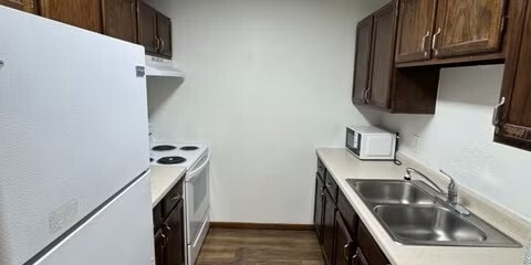 Building Photo - Condos Unit 205