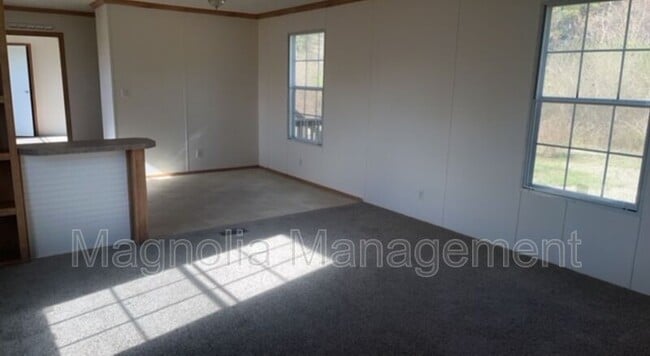 Photo - 1096 Tollie Weldon Rd