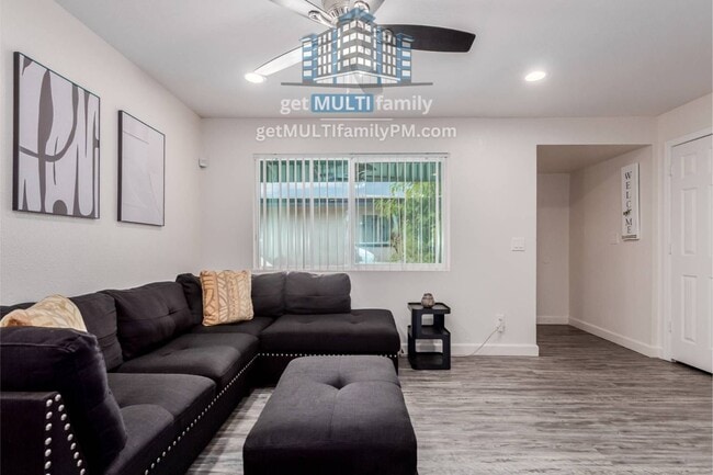 Photo - 515 W Pebble Beach Dr