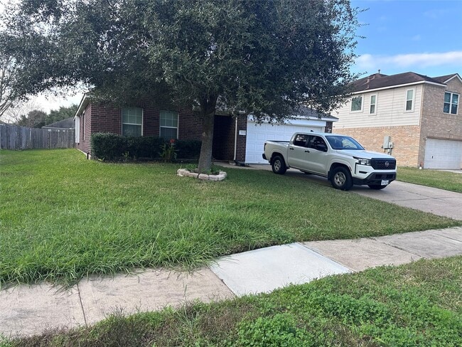 Building Photo - 211 Brazos Gardens Dr Rental