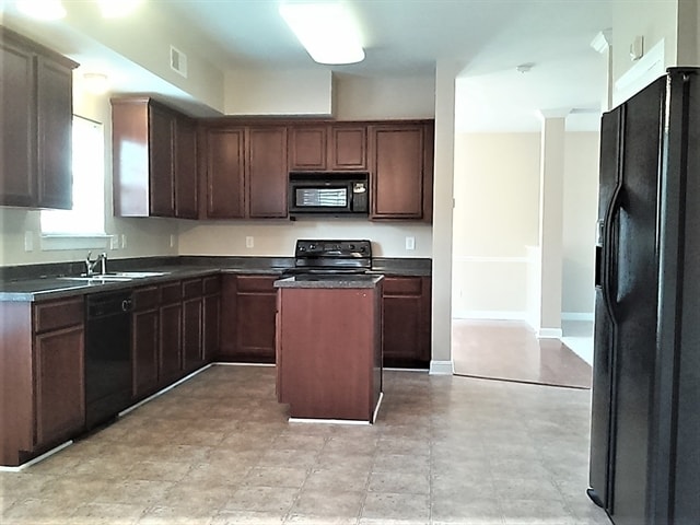 Photo - 7037 Oak Brook Terrace