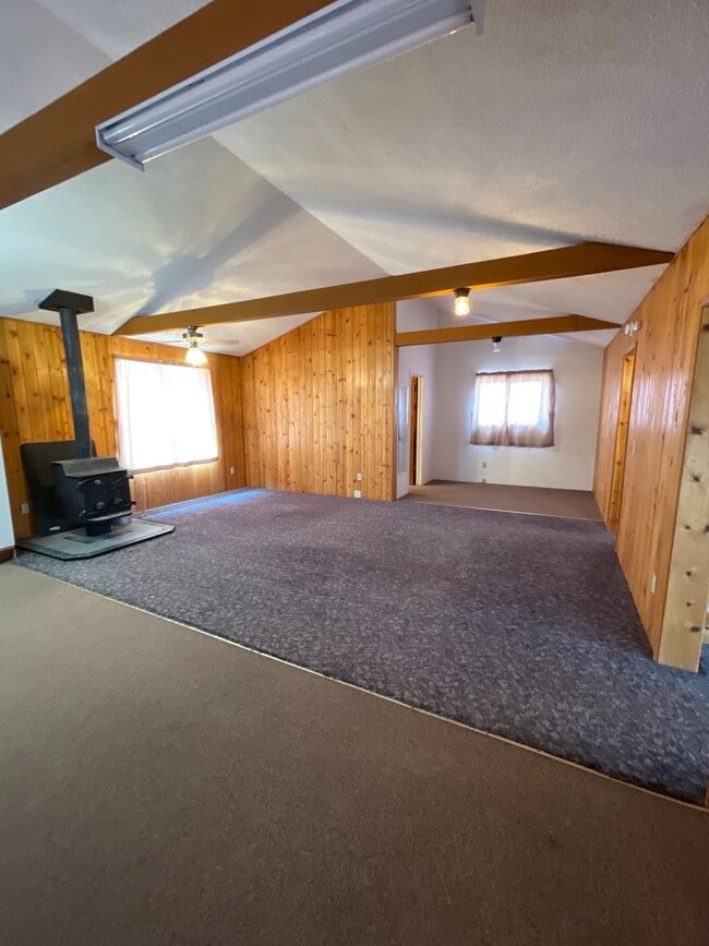 Photo - Country Living - 1 Bedroom / 1 Bath Home in Redmond