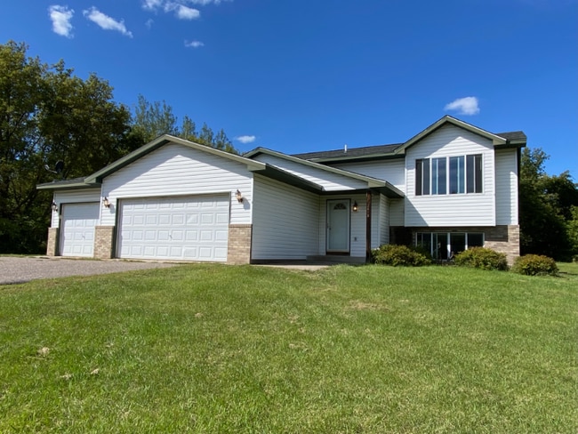 Building Photo - 2415 319th Ln NE Rental