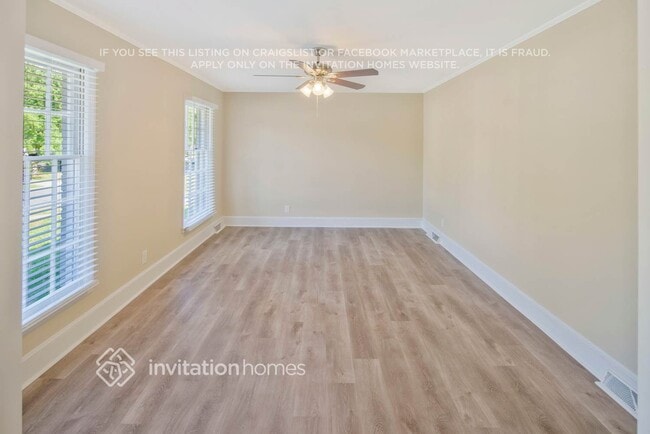 Photo - 4213 Gladstone Ln