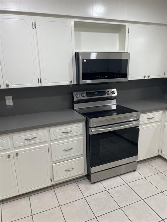 Photo - 300 Evergreen Cir