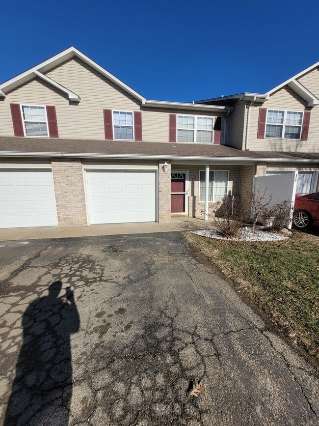 Photo - Great Opportunity: 2BR Townhome with Private Garage