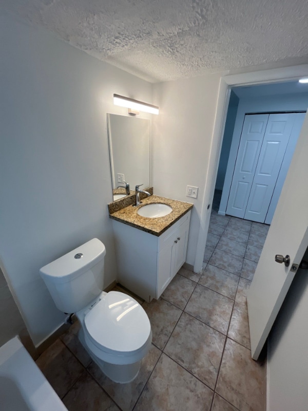 Photo - 717 NE 10th Ave Unit 7