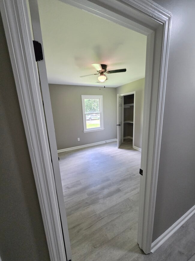 Photo - 2412 Springhill Rd