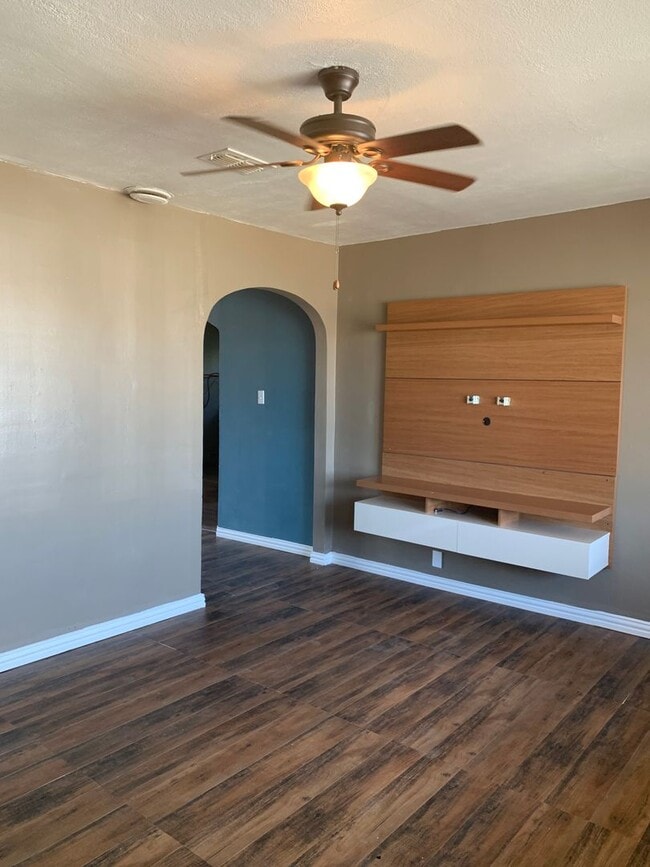 Photo - 142 S Indio Ave