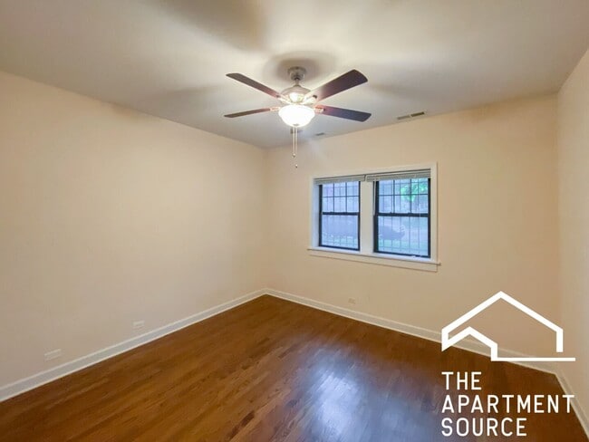 Photo - 1827 W Leland Ave Unit GDN