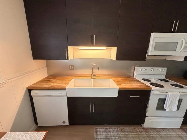 Photo - 3 Bedroom 2.5 Bath Townhome in East Athens - Close to UGA Vet School