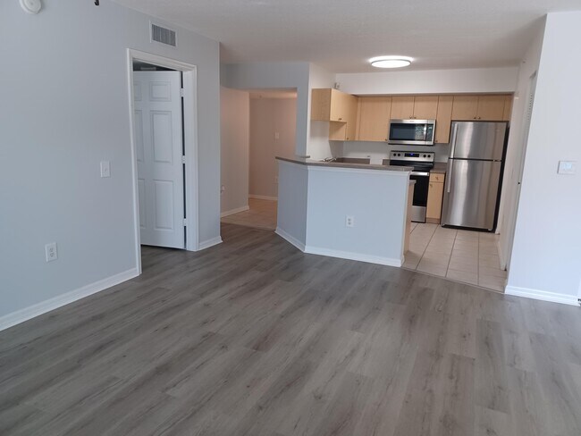 Photo - 215 Villa Cir