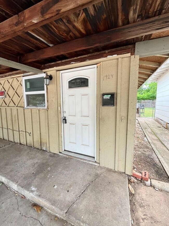 Photo - Large 1 Bed 1 Bath Apt in Aurora Add NW OKC
