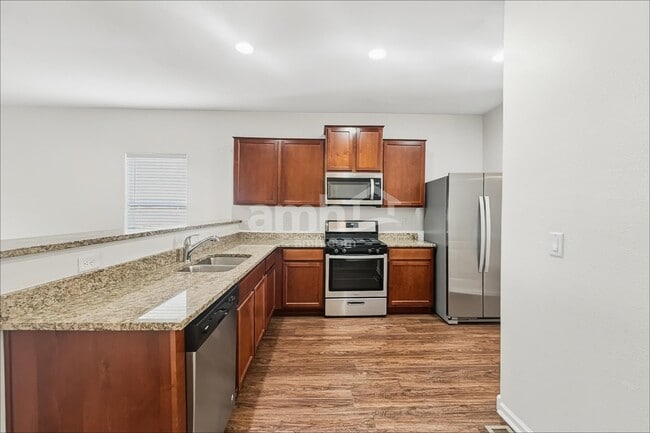 Photo - 551 Reserve Ave