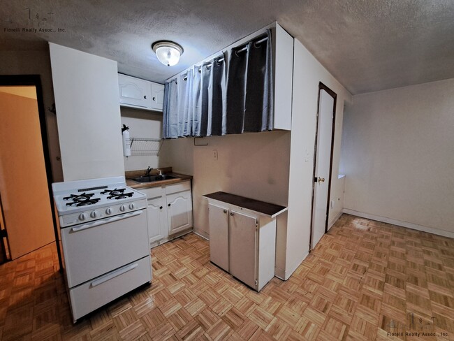 Photo - 56 Prince St Unit 1