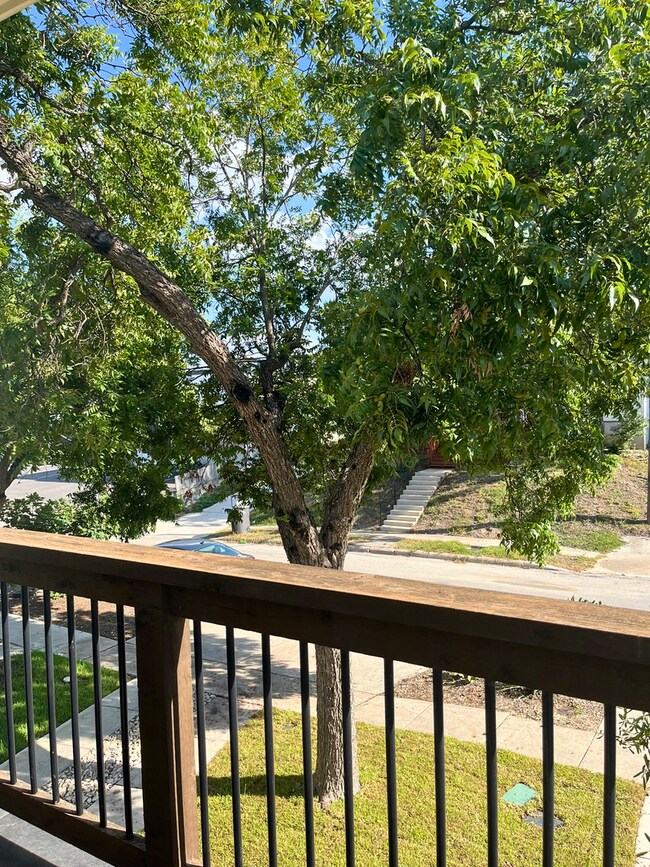 Photo - 427 Natalen Ave