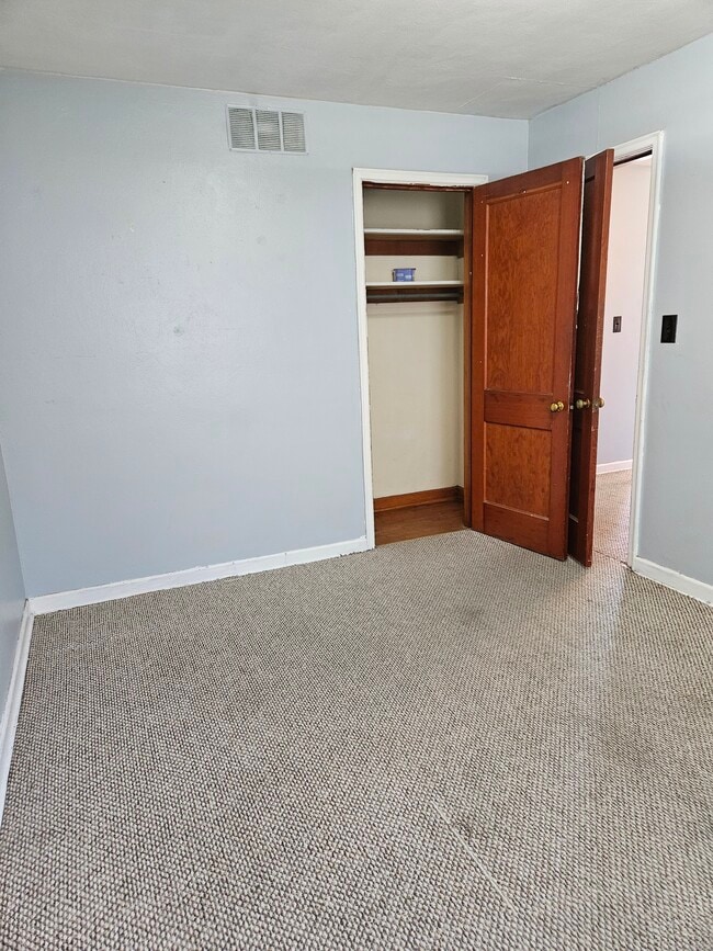 Photo - 5050 Pulliam St Unit 5050