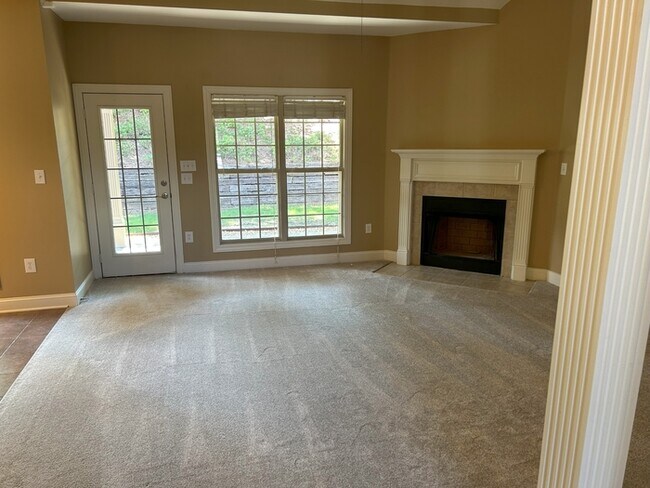 Photo - 7104 Mossy Bank Trail SE Casa