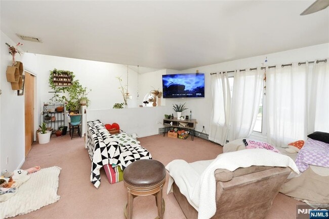 23 Kinzley St