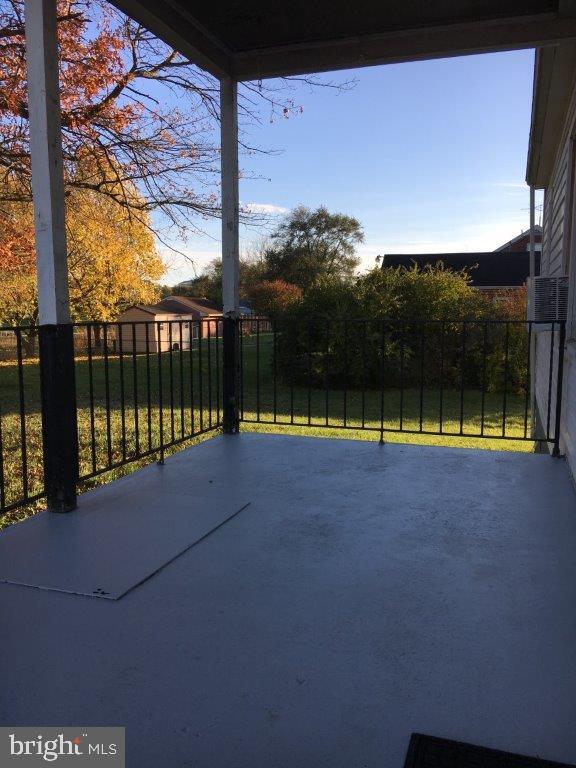 Photo - 3089 Winchester Ave