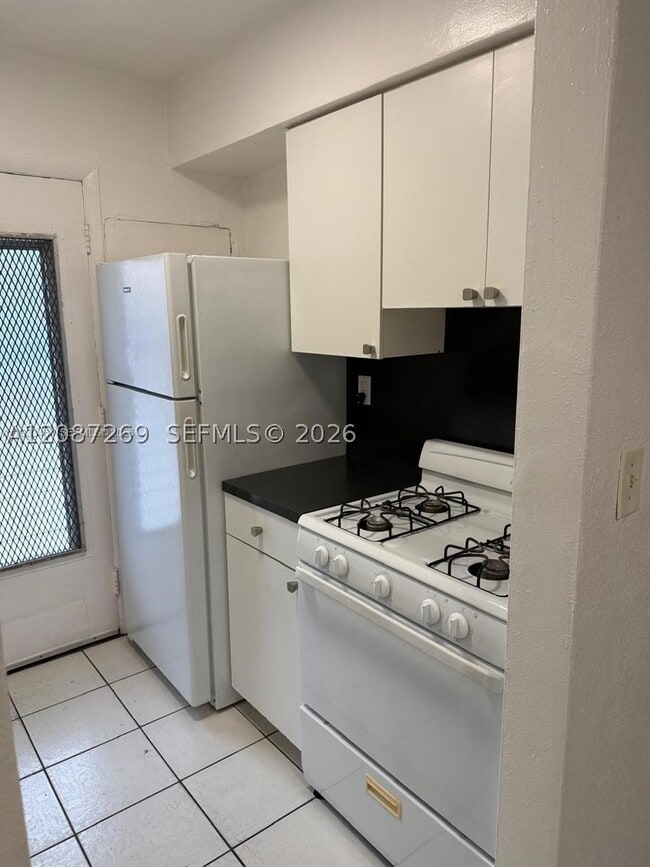 Photo - 16851 NE 18th Ave Unit 106