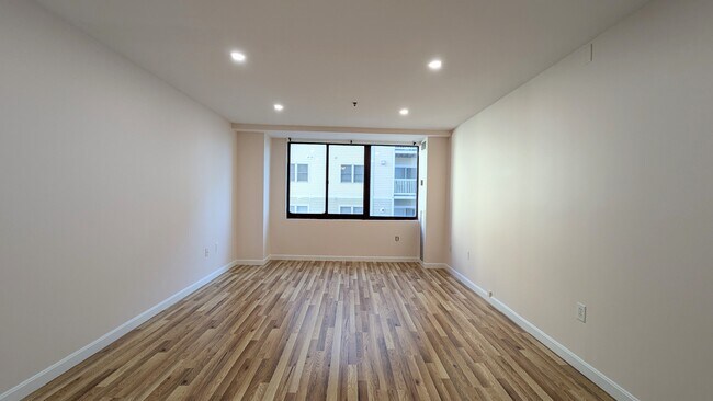 Photo - 350 Revere Beach Blvd Unidad 2-2U