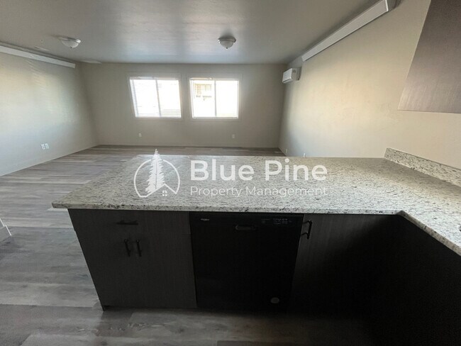 3565 E Gample Ave Unit 4